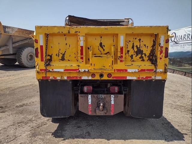 Image of Ford F-650 equipment image 3