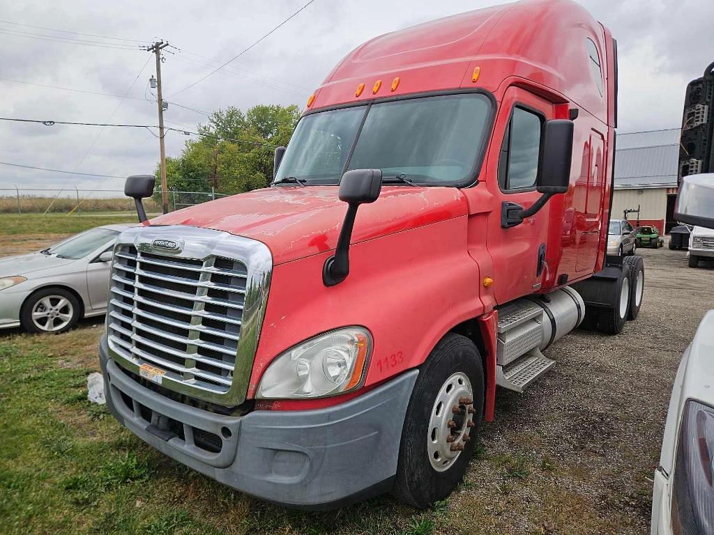 Image of Freightliner Cascadia 125 Primary image