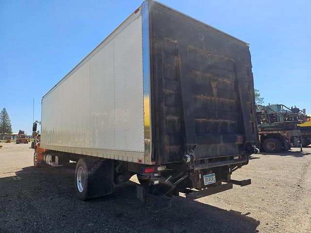Image of Freightliner Business Class M2 equipment image 2