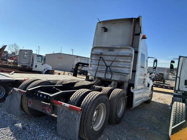 Image of International ProStar Premium equipment image 2