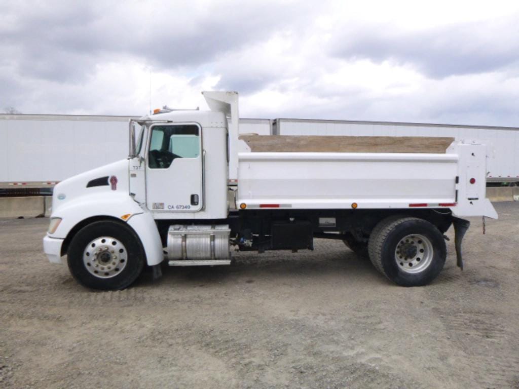 Main image Kenworth T300