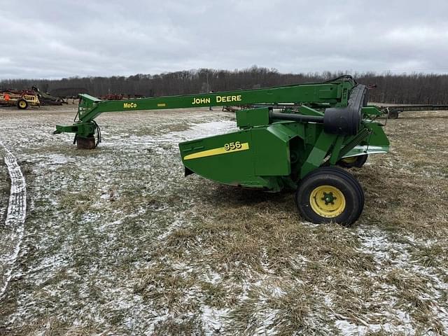 Image of John Deere 956 equipment image 1