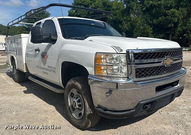 Image of Chevrolet 2500HD equipment image 2