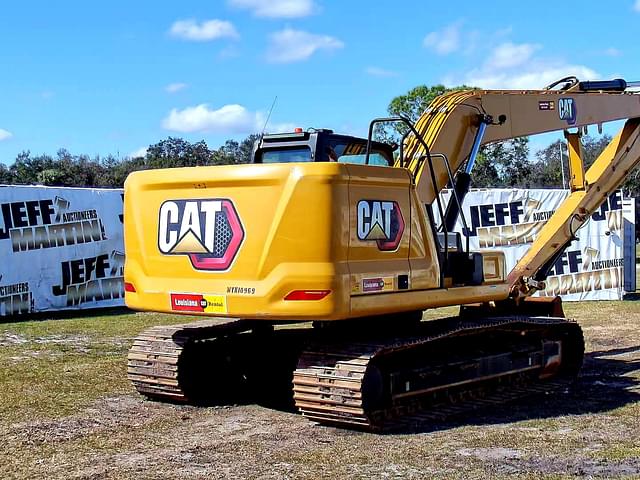 Image of Caterpillar 320 equipment image 4