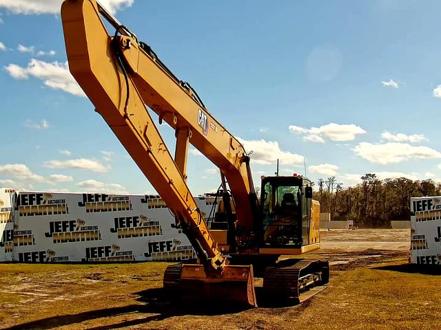 Image of Caterpillar 320 equipment image 1