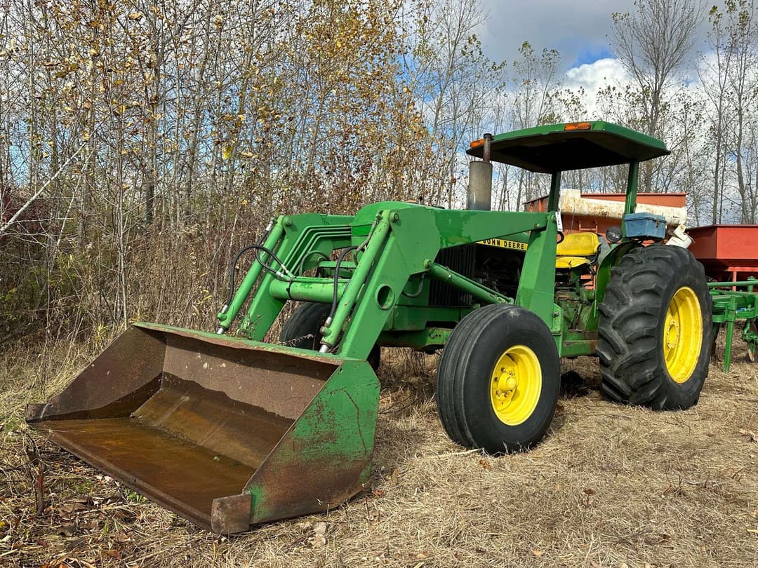 Image of John Deere 2440 Primary image