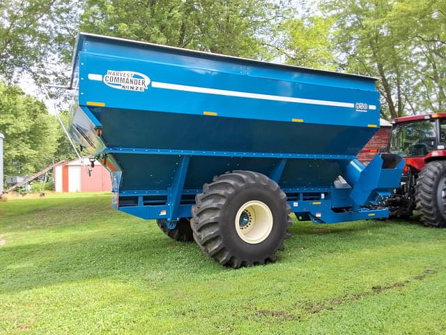 Image of Kinze 850 equipment image 1