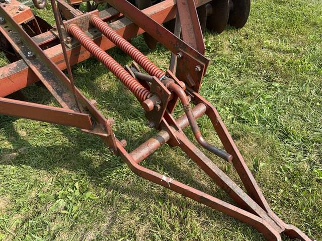 Image of International Harvester 470 equipment image 2