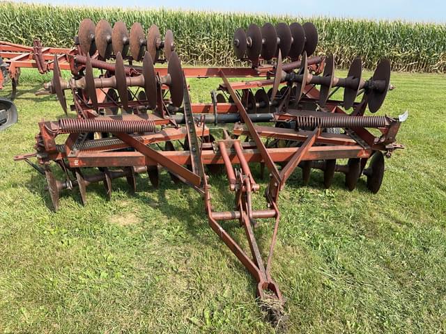 Image of International Harvester 470 equipment image 1