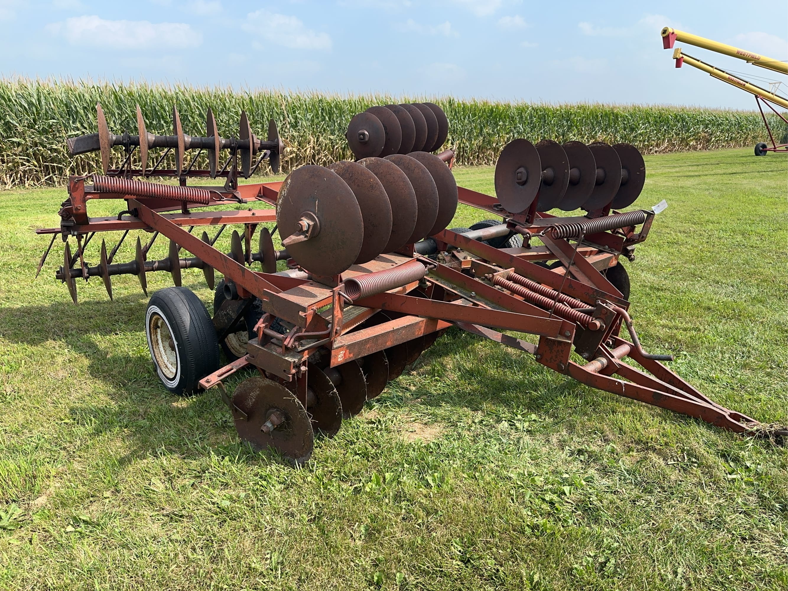 Main image International Harvester 470