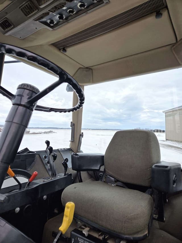 Image of John Deere 4555 equipment image 3