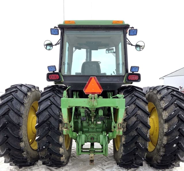 Image of John Deere 4555 equipment image 2