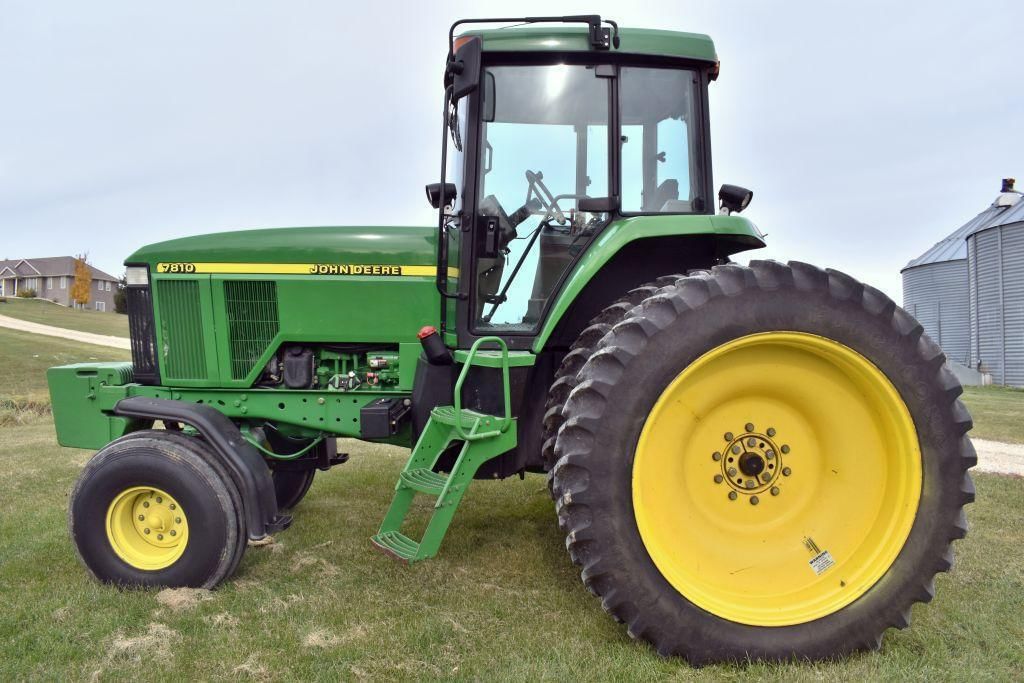 Main image John Deere 7810