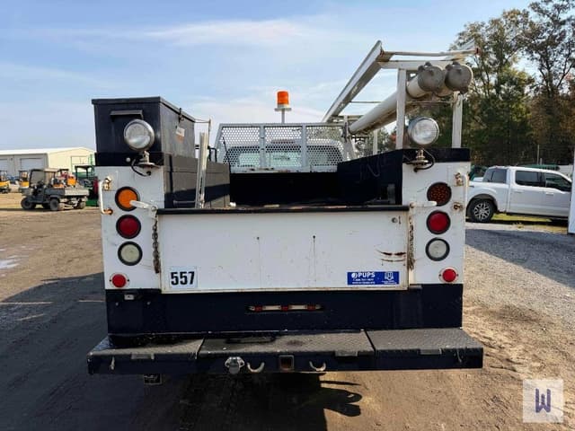 Image of Ford F-350 equipment image 4