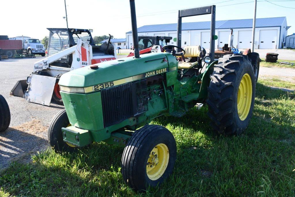 Image of John Deere 2355 Primary image