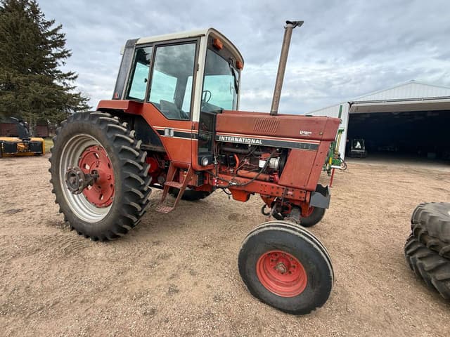 Image of International Harvester 1086 equipment image 4