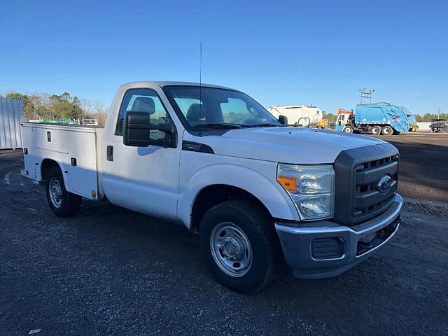 Image of Ford F-250 equipment image 3