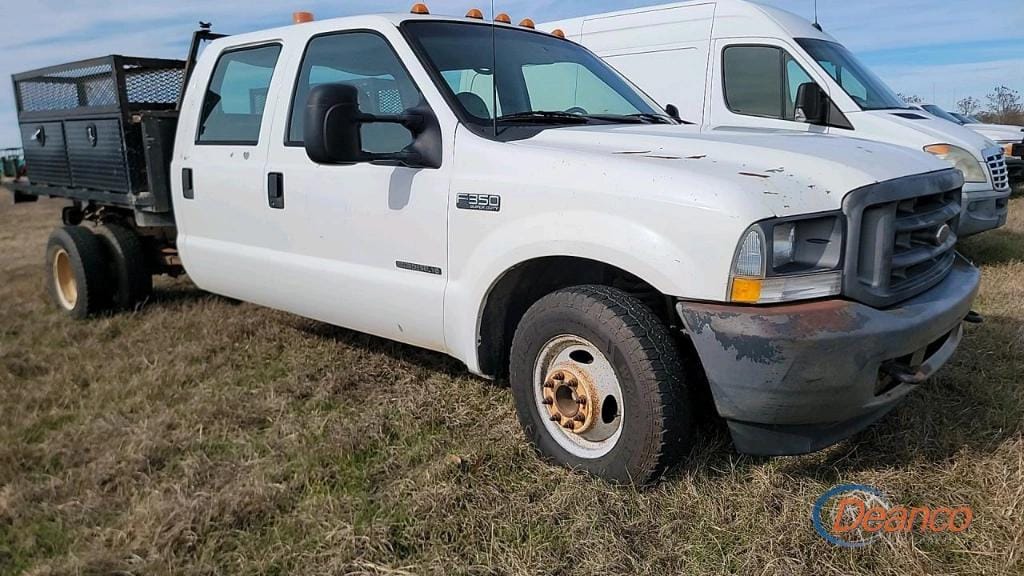 2002 Ford F-350 Equipment Image0