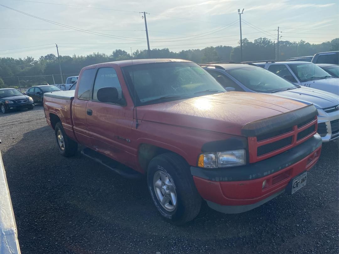 Image of Dodge Ram 1500 Primary image