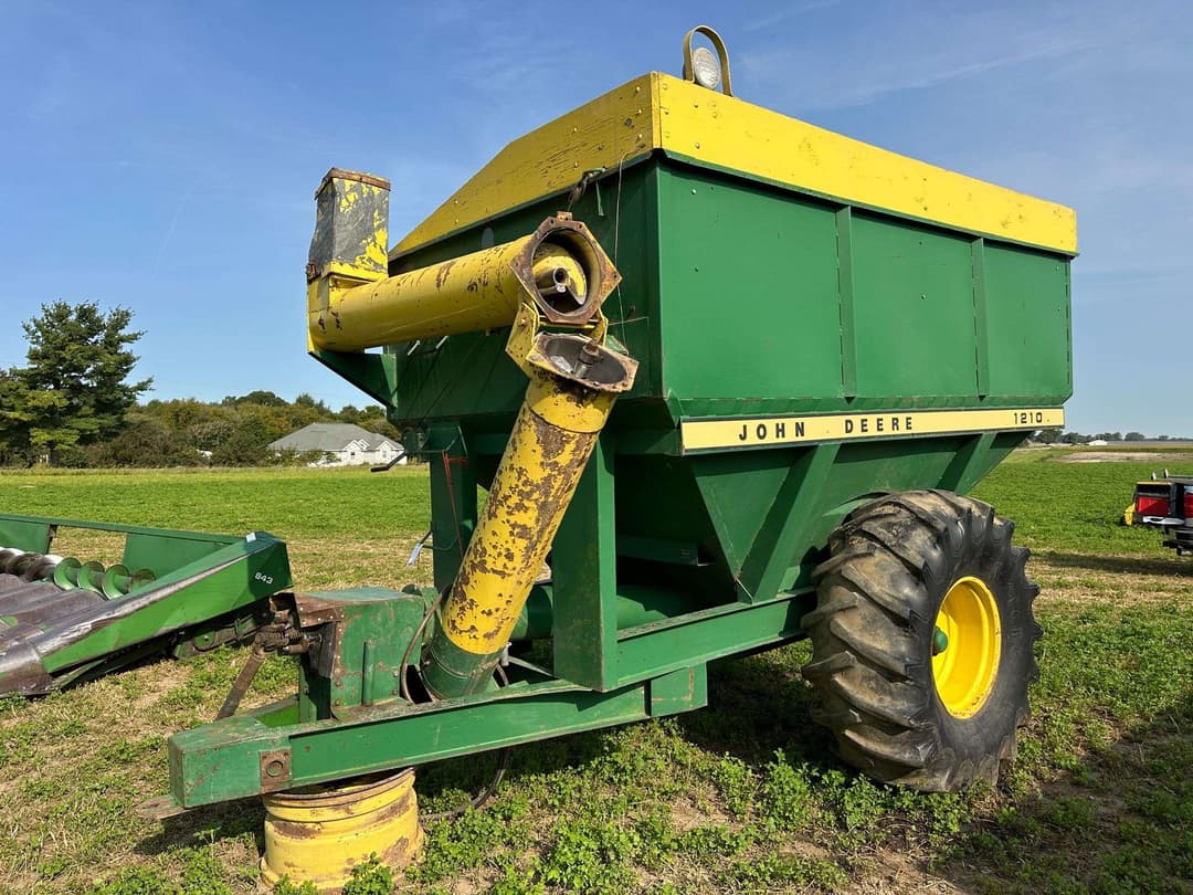 Image of John Deere 1210 Primary image