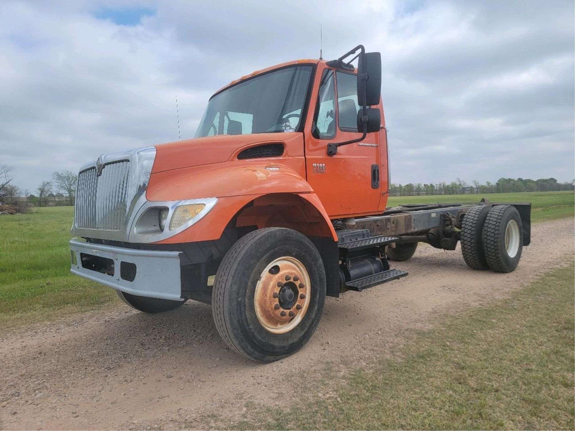 2006 International Workstar 7300 Equipment Image0