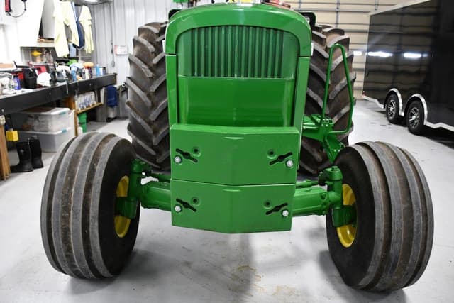 Image of John Deere 5020 equipment image 1