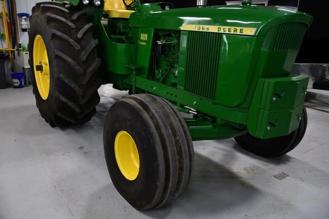 Image of John Deere 5020 equipment image 2