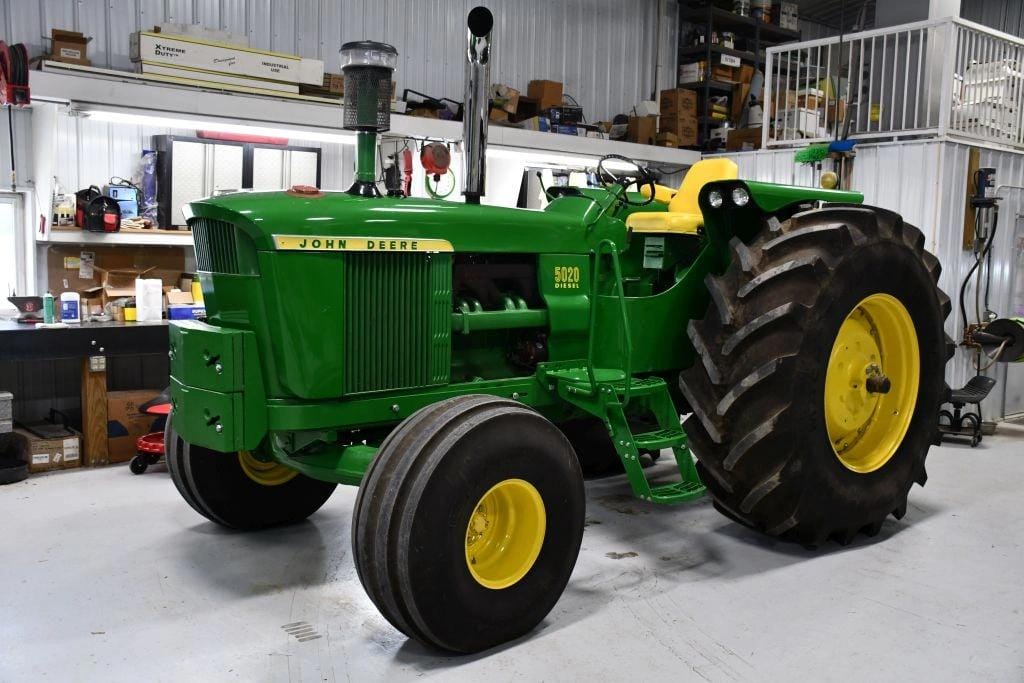 1966 John Deere 5020 Equipment Image0