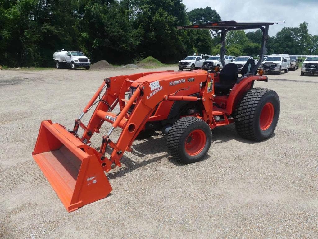 Image of Kubota MX5200D Primary image
