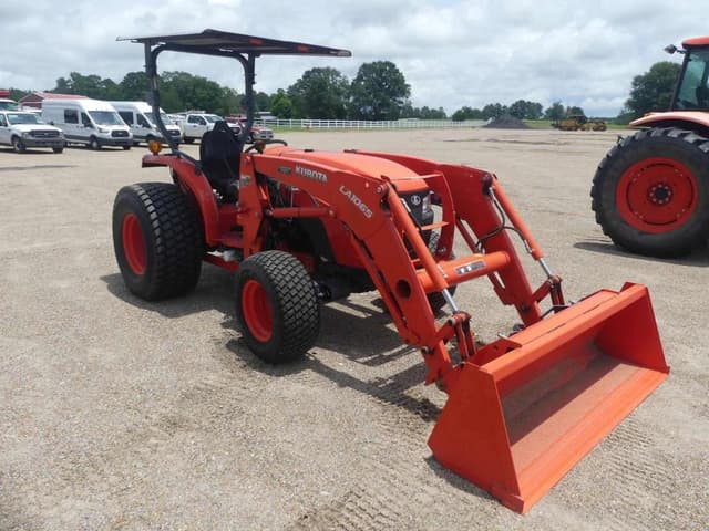 Image of Kubota MX5200D equipment image 1