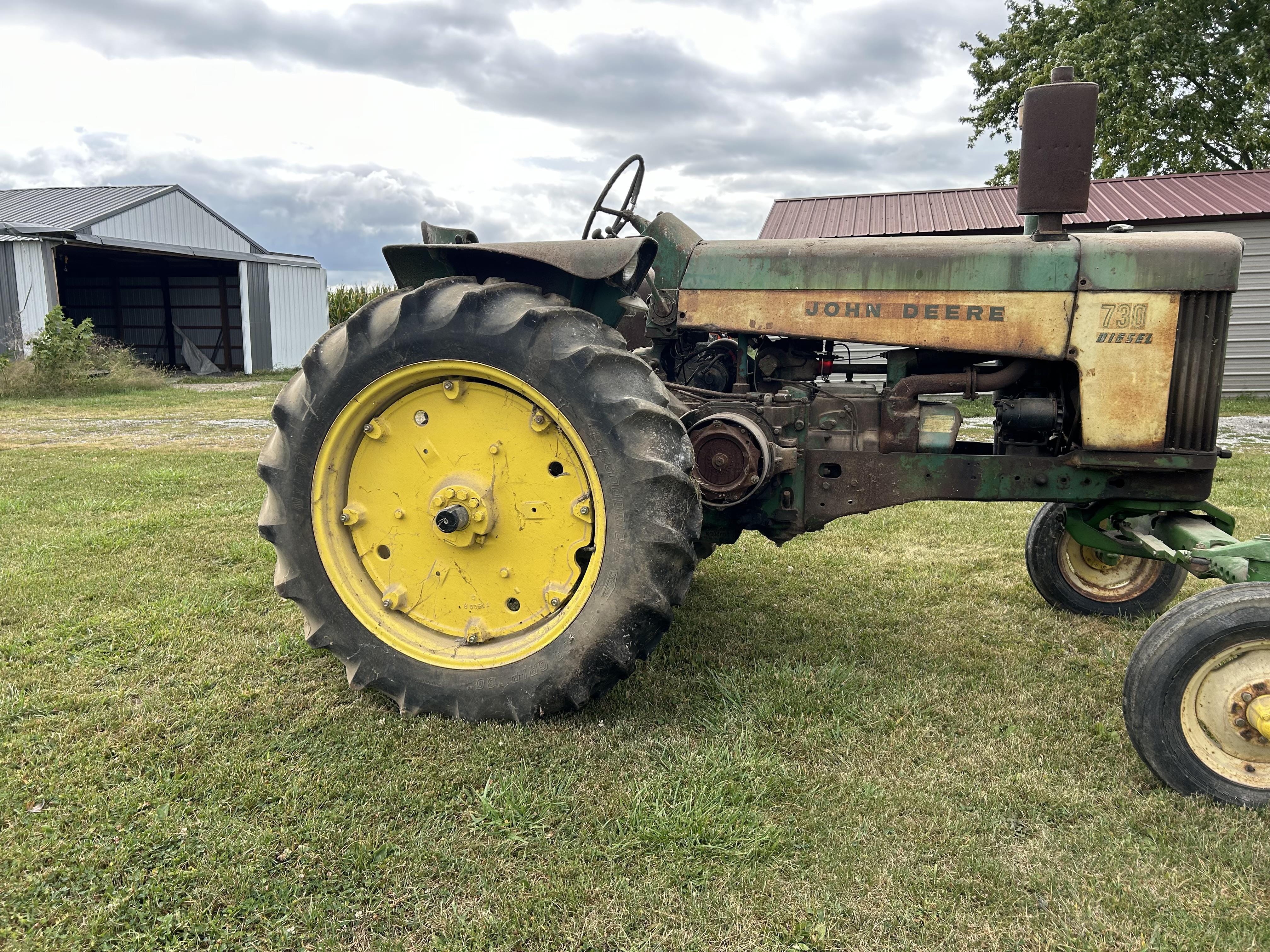 Main image John Deere 730