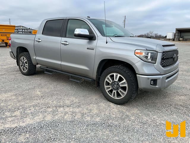 Image of Toyota Tundra equipment image 2