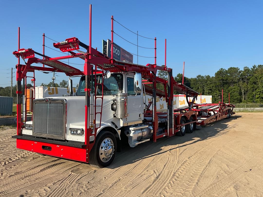 Image of Western Star 4900 SF Primary image