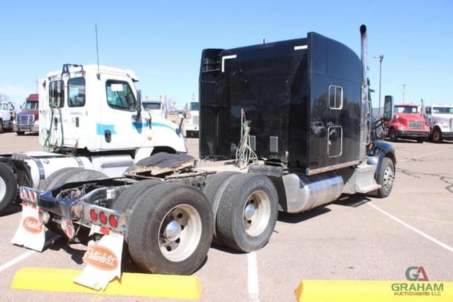 Image of Peterbilt 579 equipment image 2