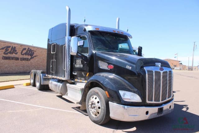 Image of Peterbilt 579 equipment image 1