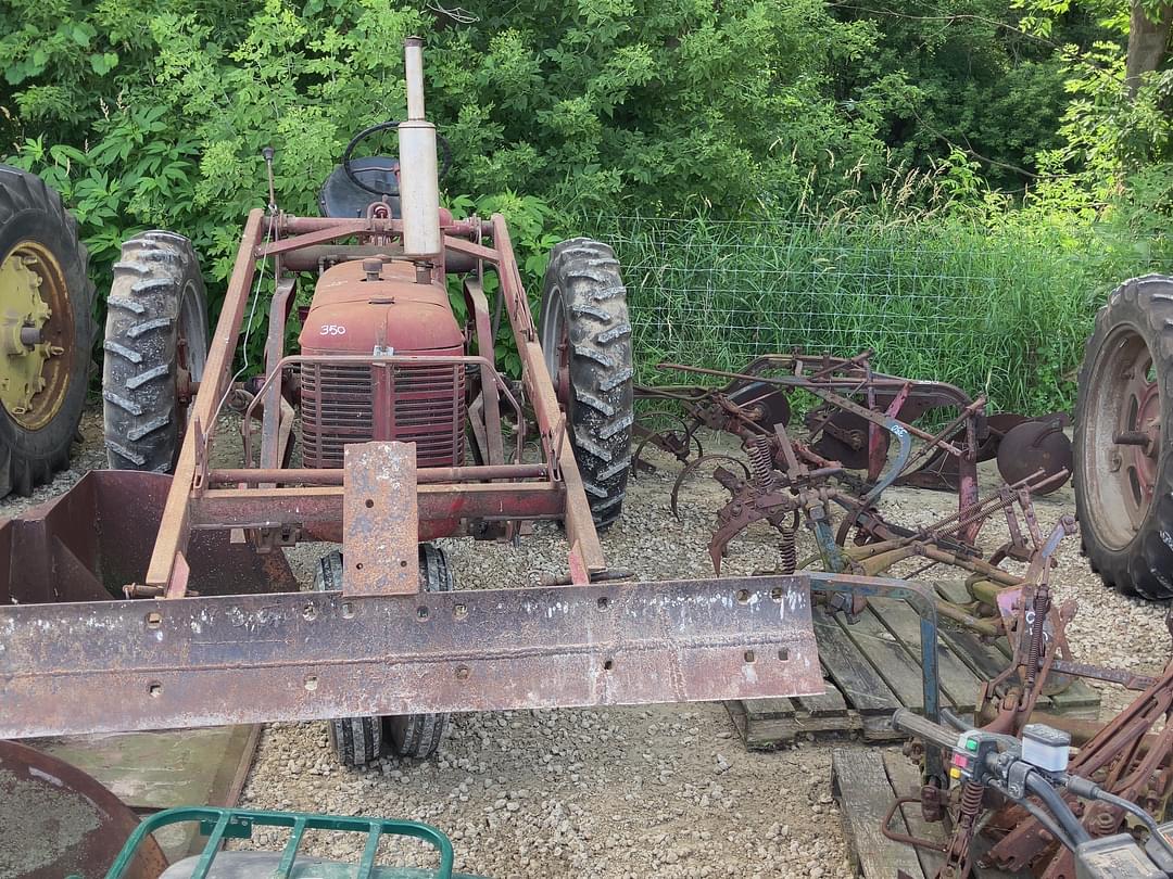 Image of Farmall Super C Primary image