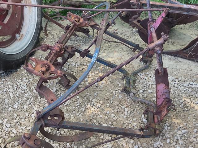 Image of Farmall Super C equipment image 3