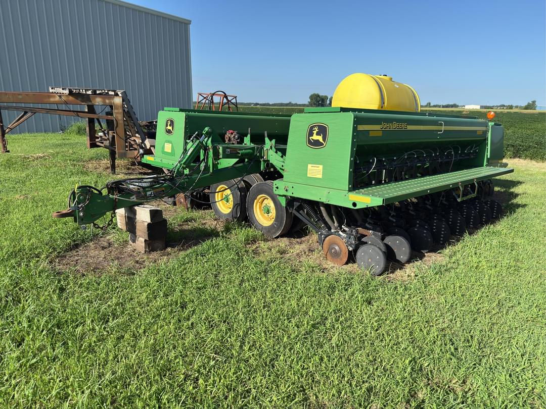 Image of John Deere 455 Primary image