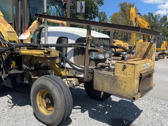 Image of John Deere 6220 equipment image 4