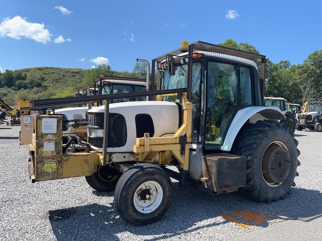 Image of John Deere 6220 Primary image