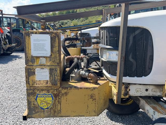 Image of John Deere 6220 equipment image 3