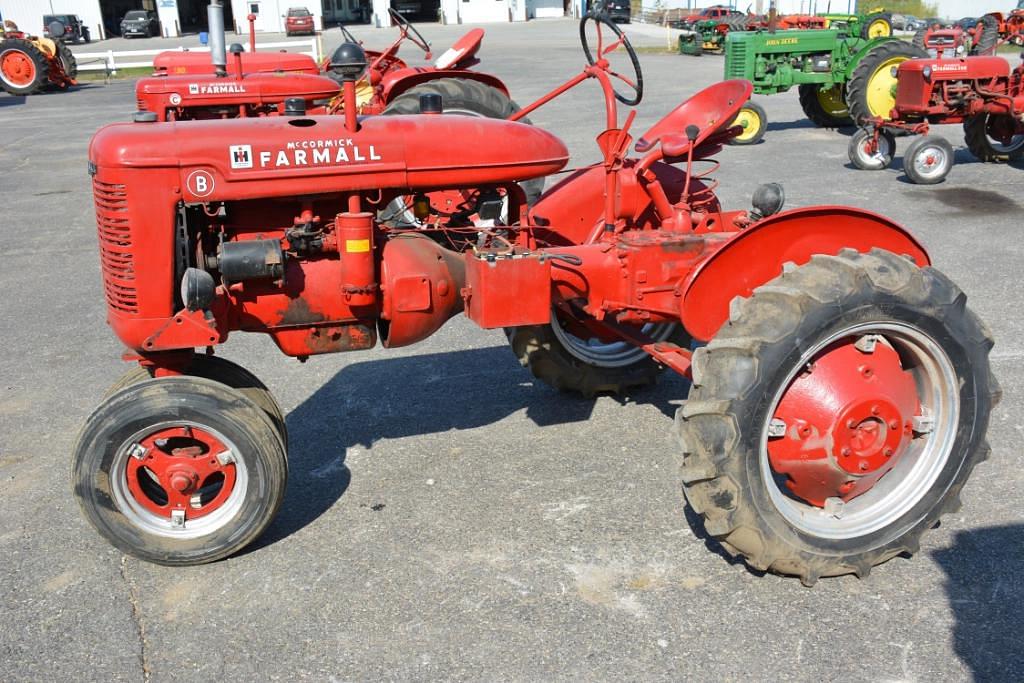 Image of Farmall B Primary image