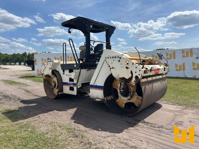 Image of Caterpillar CB54 equipment image 2