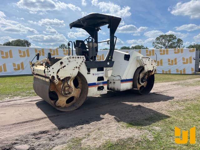 Image of Caterpillar CB54 equipment image 4