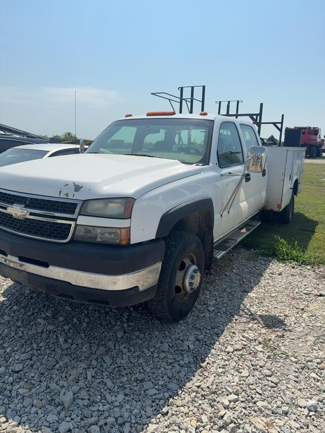 Image of Chevrolet C3500 equipment image 1
