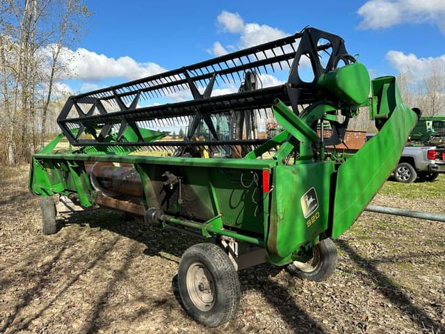Image of John Deere 920F equipment image 3