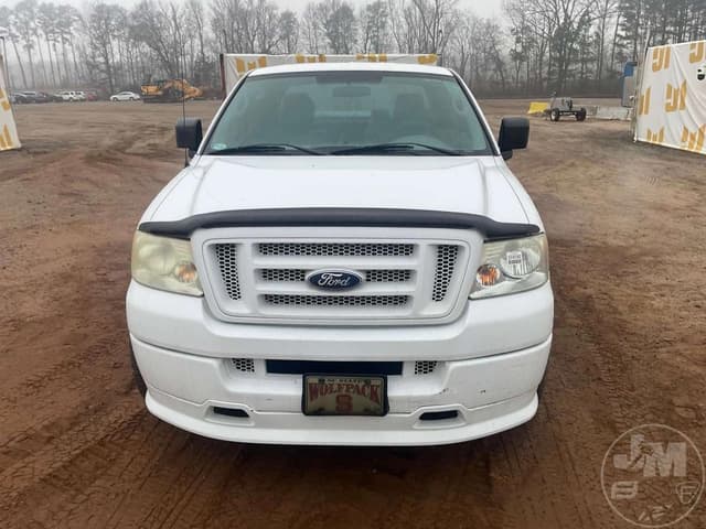 Image of Ford F-150 equipment image 1