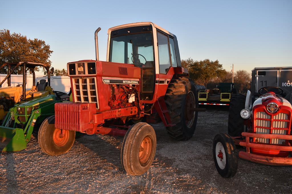 Image of International Harvester 1086 Primary image