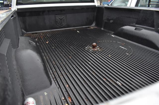 Image of Dodge Ram 3500 equipment image 4