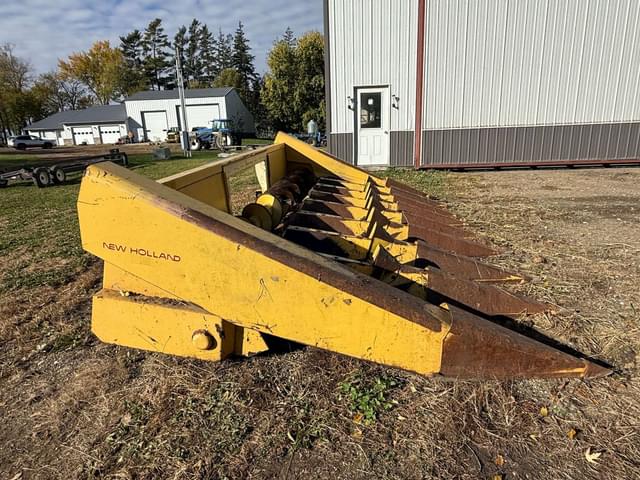 Image of New Holland 974 equipment image 4